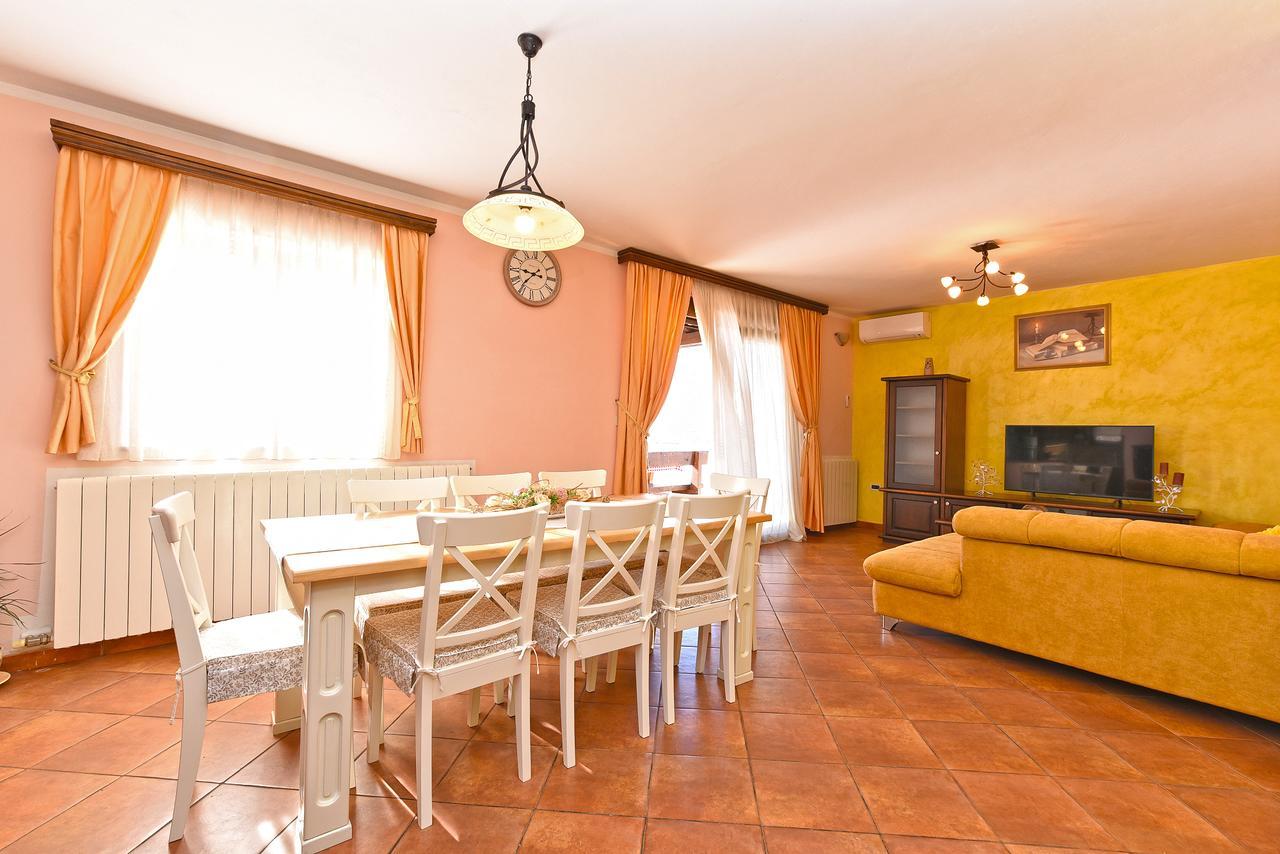 Apartment Modrusani 1561 Žminj Eksteriør bilde