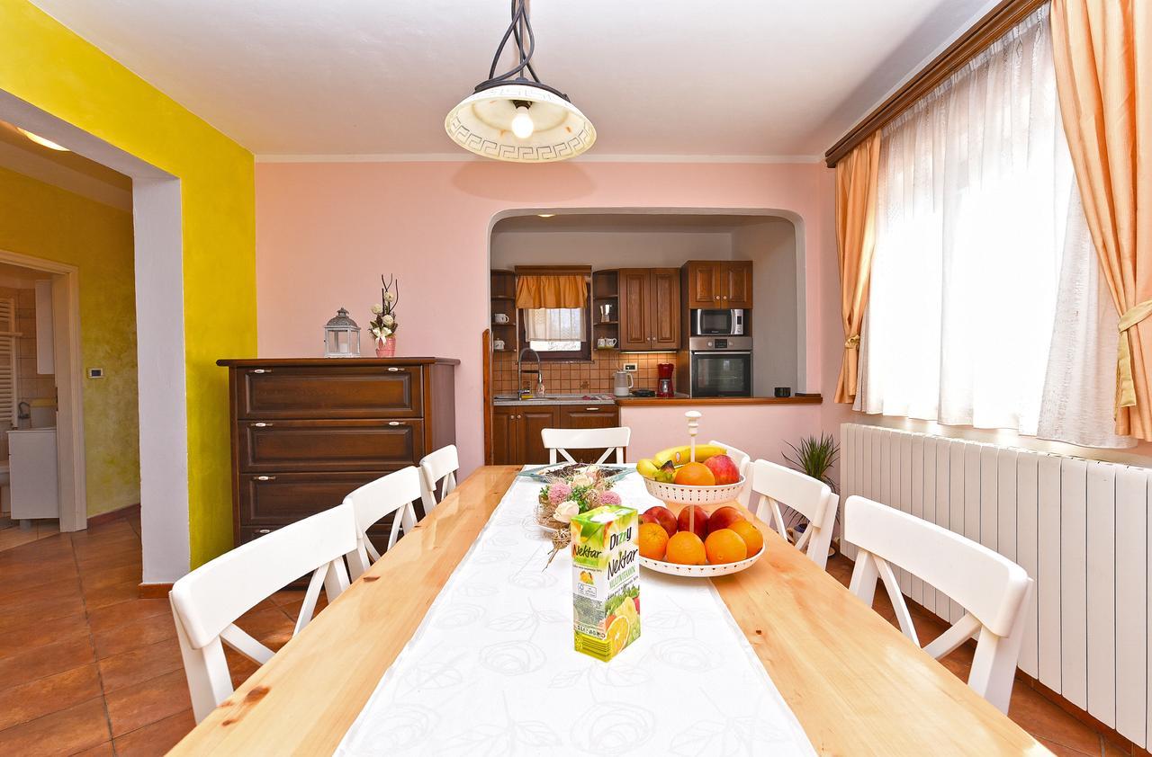 Apartment Modrusani 1561 Žminj Eksteriør bilde