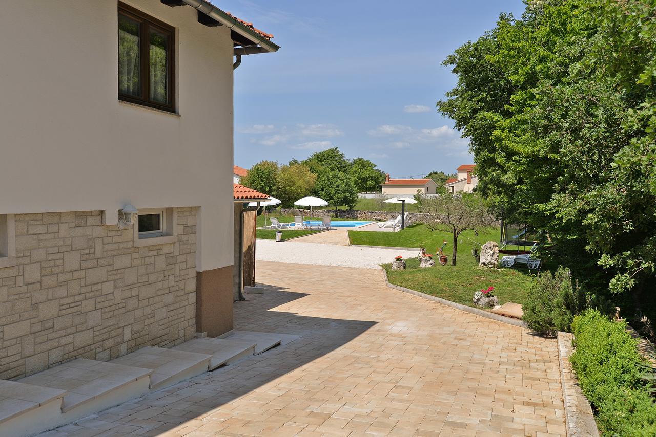 Apartment Modrusani 1561 Žminj Eksteriør bilde